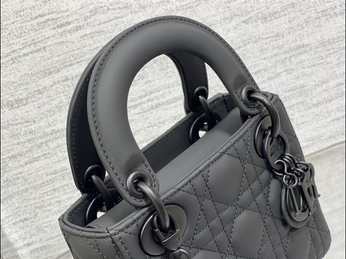 2025228Y650P205544906