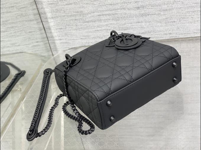 2025228Y650P205544986