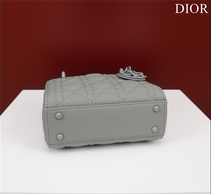 2025228Y650P205617248