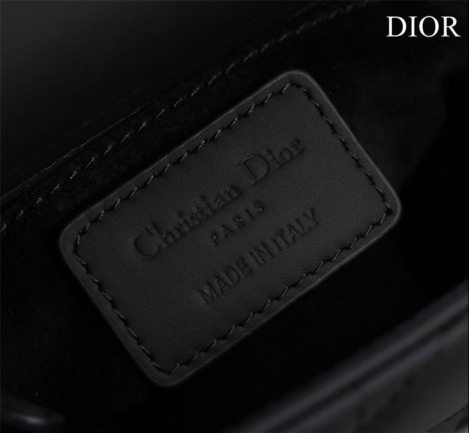 2025228Y650P205617468