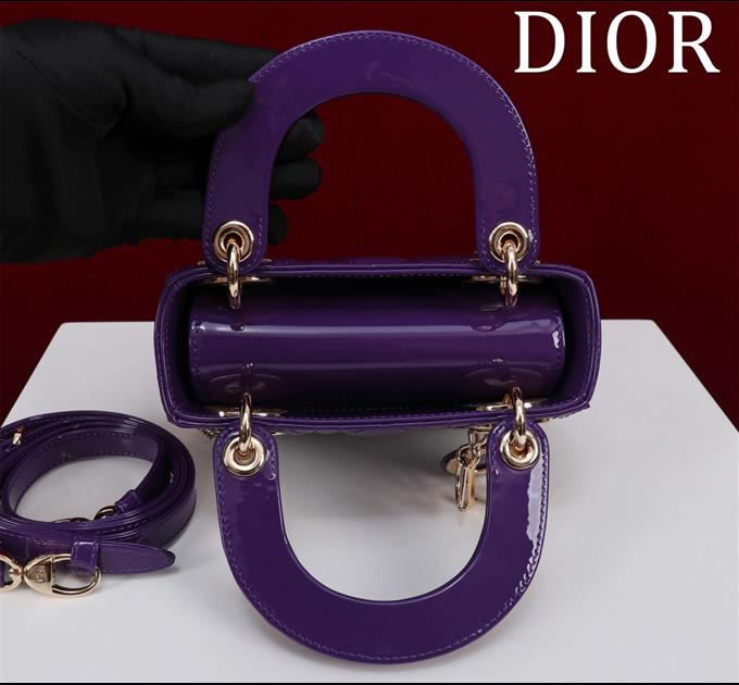 2025228Y650P205618214