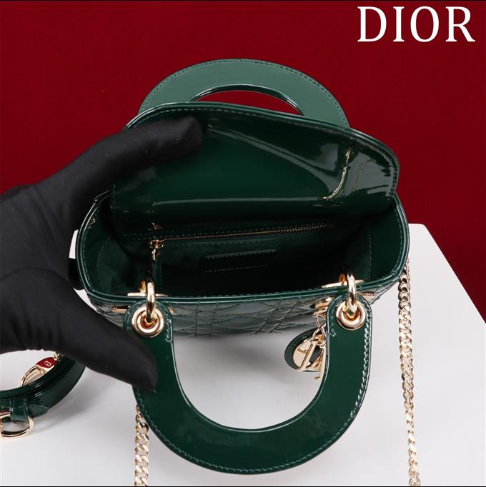 2025228Y650P205618371