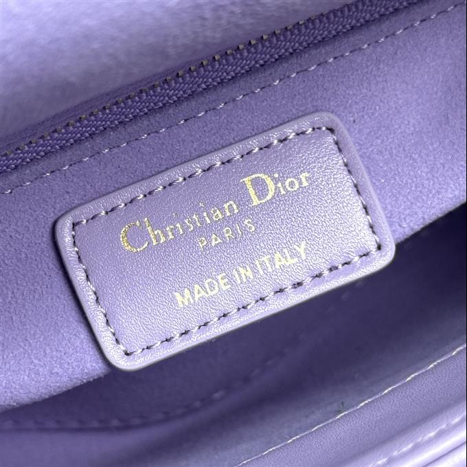 2025228Y650P205620679