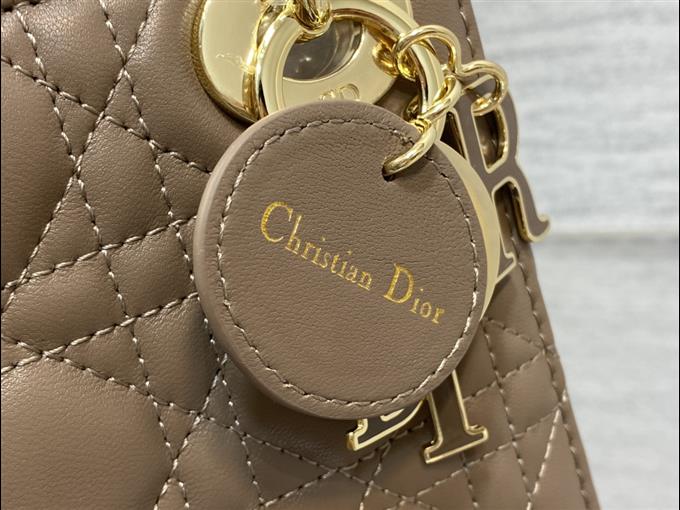 2025228Y650P205620899