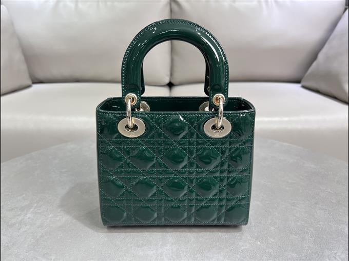 2025228Y650P205621312