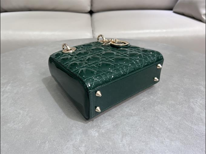 2025228Y650P205621344