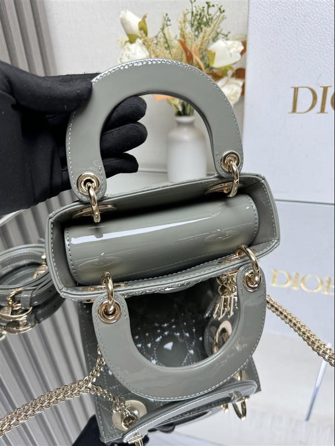 2025228Y650P205631437