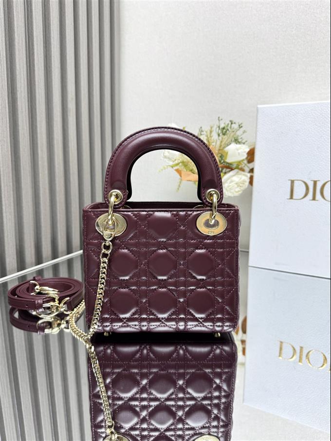 2025228Y650P205631548