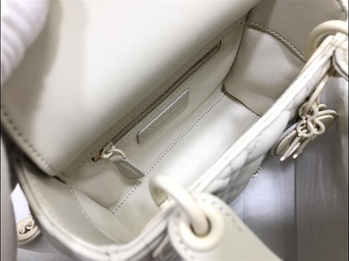 2025228Y650P211856830