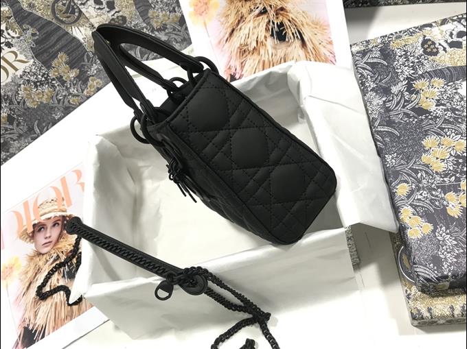 2025228Y650P211856893