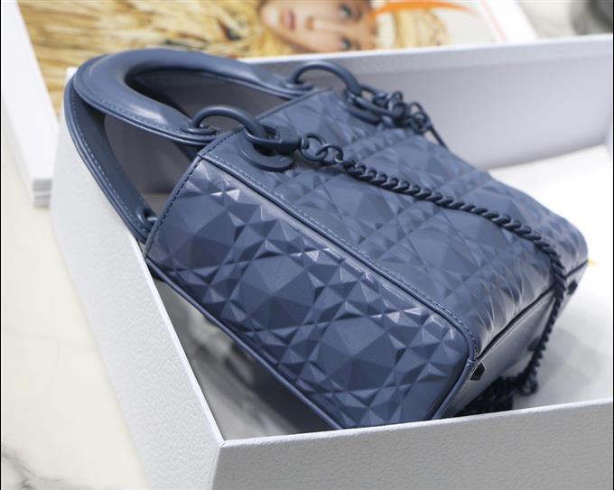 2025228Y650P211857380