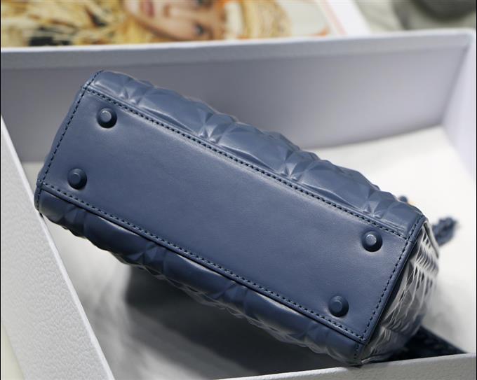 2025228Y650P211857395