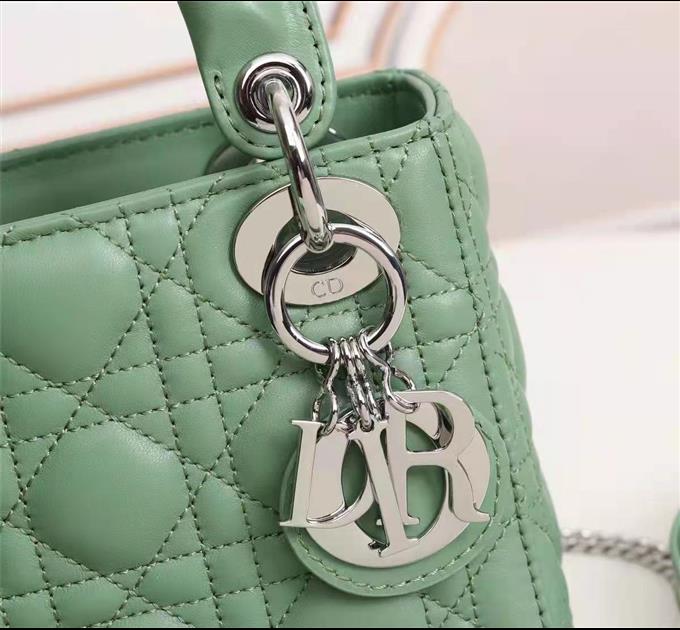 2025228Y650P212525904