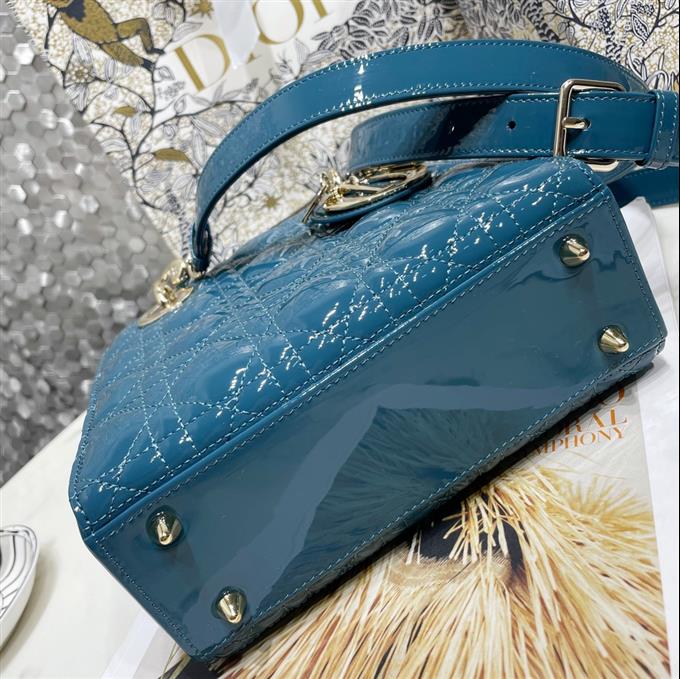 2025228Y1200P211545420