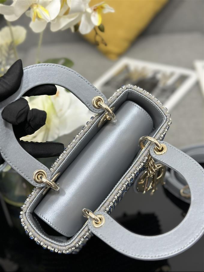 2025228Y1300P211617839