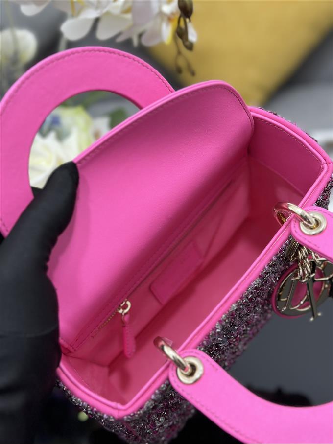 2025228Y1860P211618848