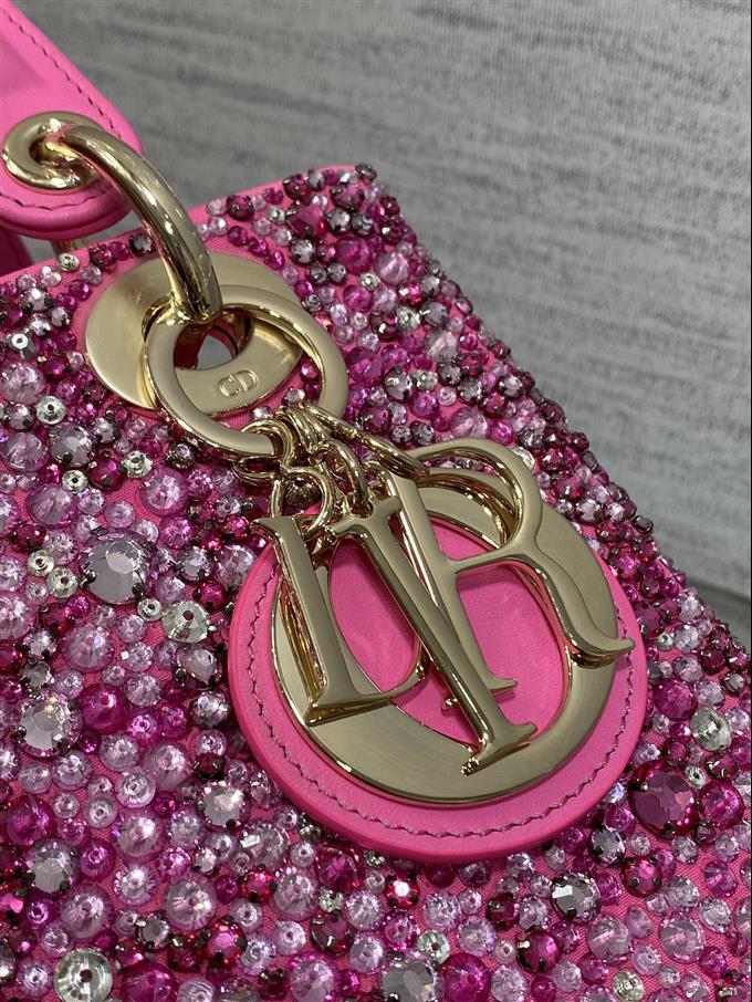 2025228Y1880P211546784