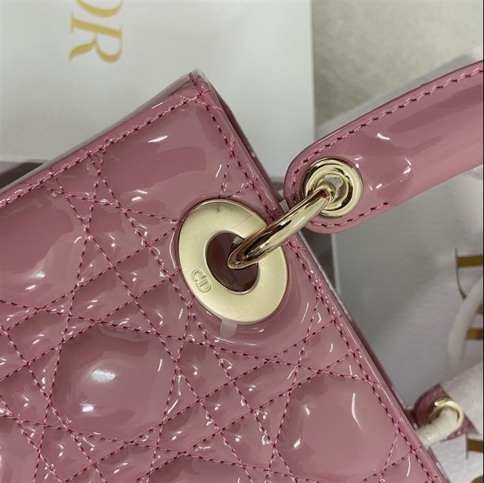 2025228Y650P211715716