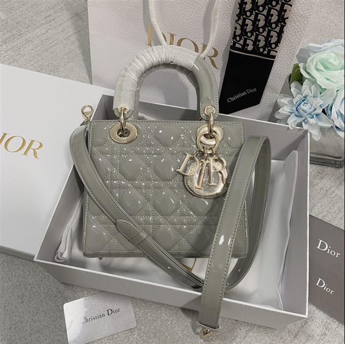 2025228Y650P211715825