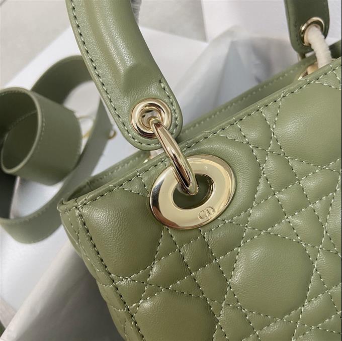 2025228Y650P211716280