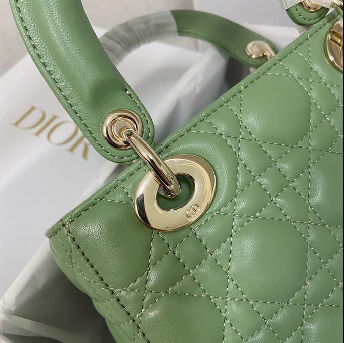 2025228Y650P211716721