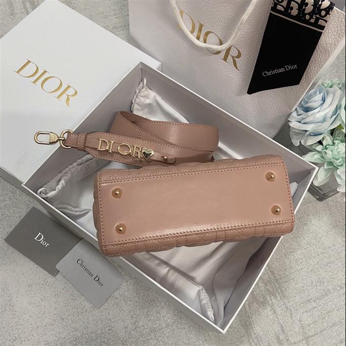 2025228Y650P211717196