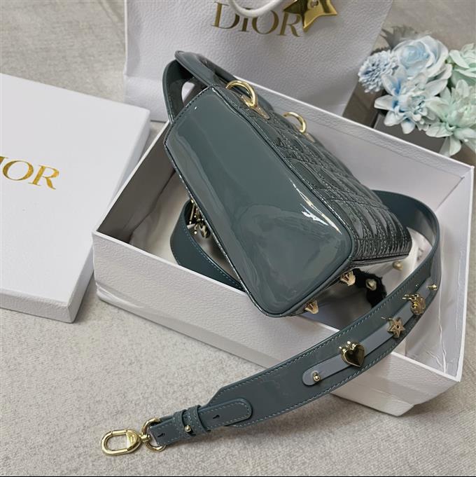 2025228Y650P211717569