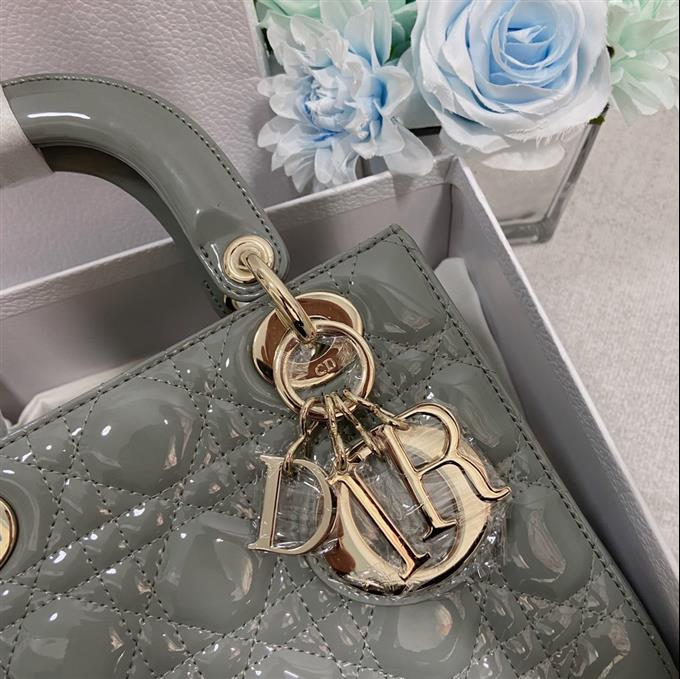 2025228Y650P211718230