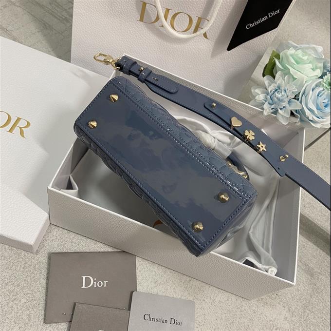 2025228Y650P211718592