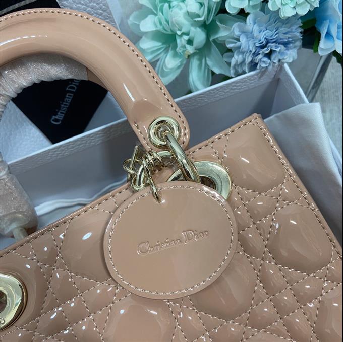 2025228Y650P211718670