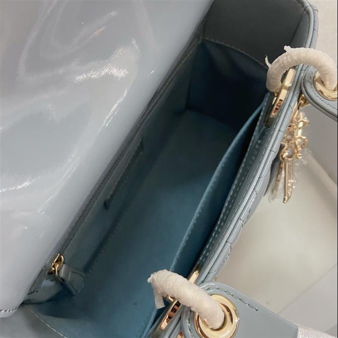 2025228Y650P211719237