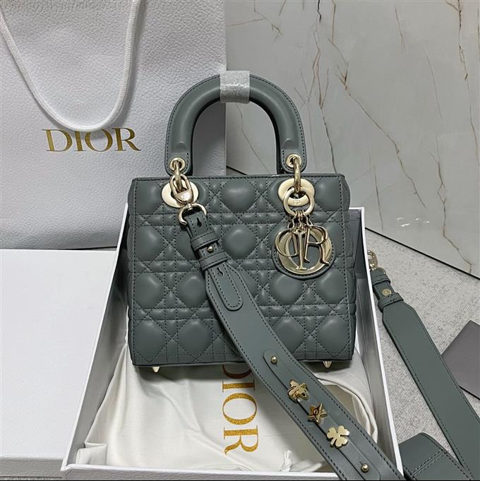 2025228Y650P211719710