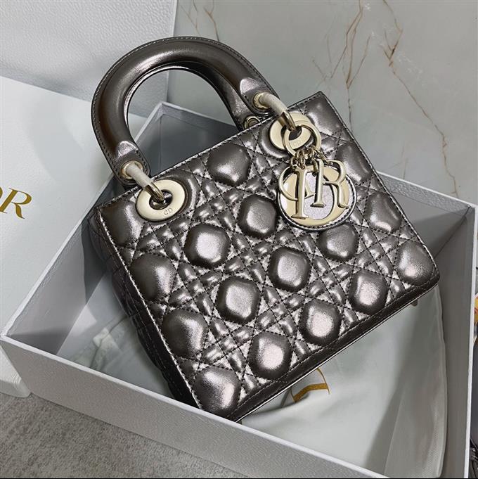 2025228Y650P211720703