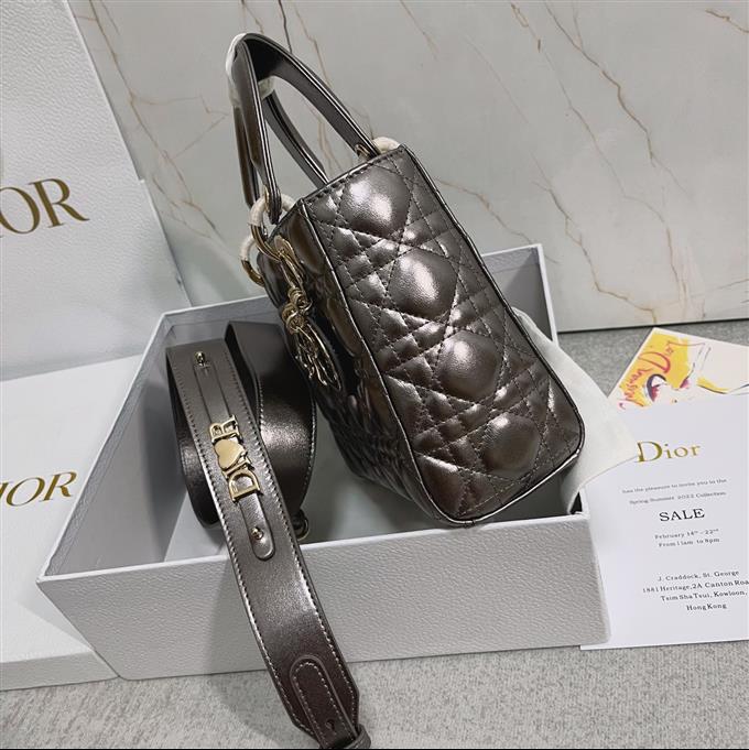 2025228Y650P211720719