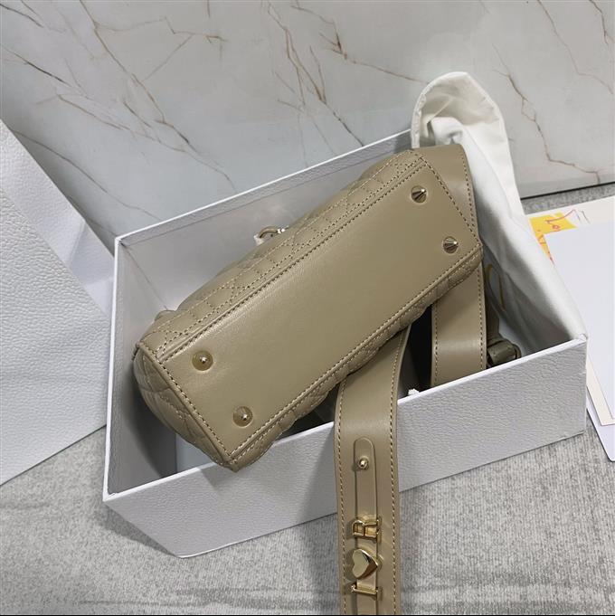 2025228Y650P211721475