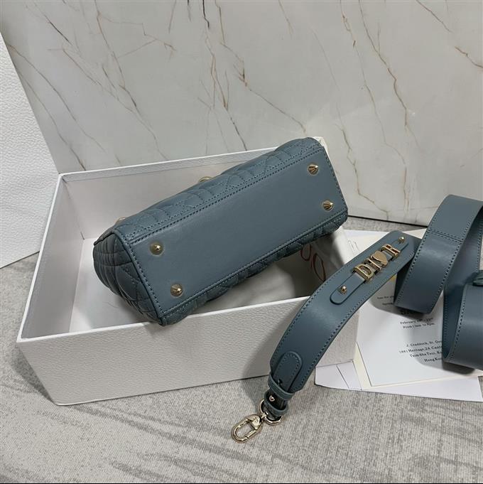 2025228Y650P211721600