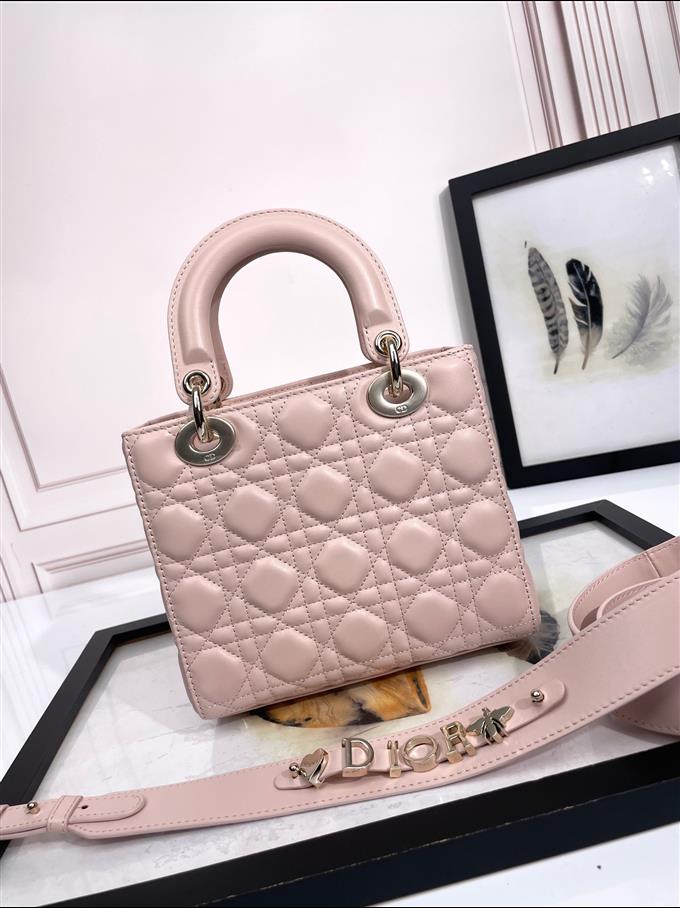 2025228Y650P211722215