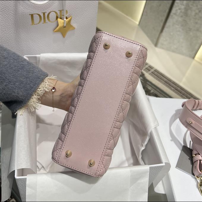 2025228Y650P211722499