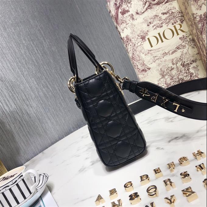 2025228Y680P21161886