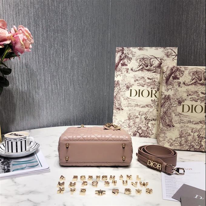 2025228Y680P21162800