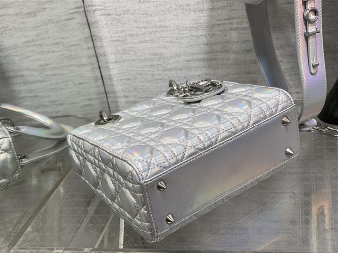 2025228Y700P211723709