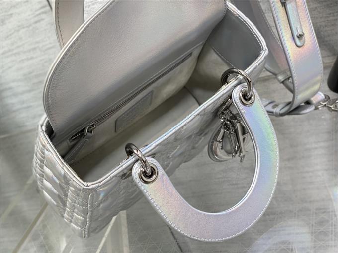 2025228Y700P211723725