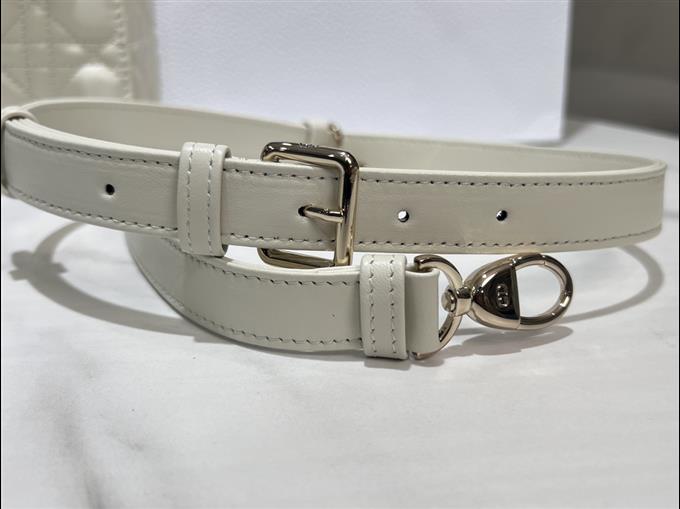 2025228Y750P211615257