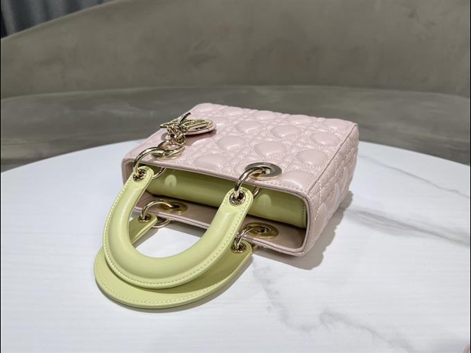 2025228Y750P211615416