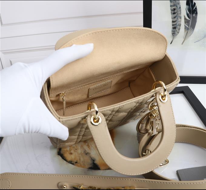 2025228Y750P222459622