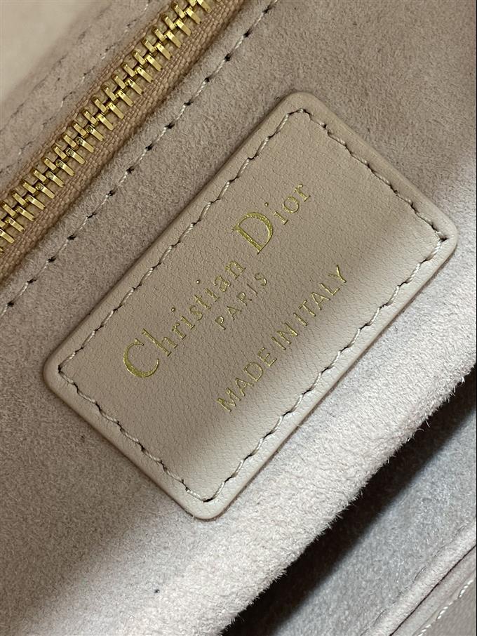 2025228Y800P21154588