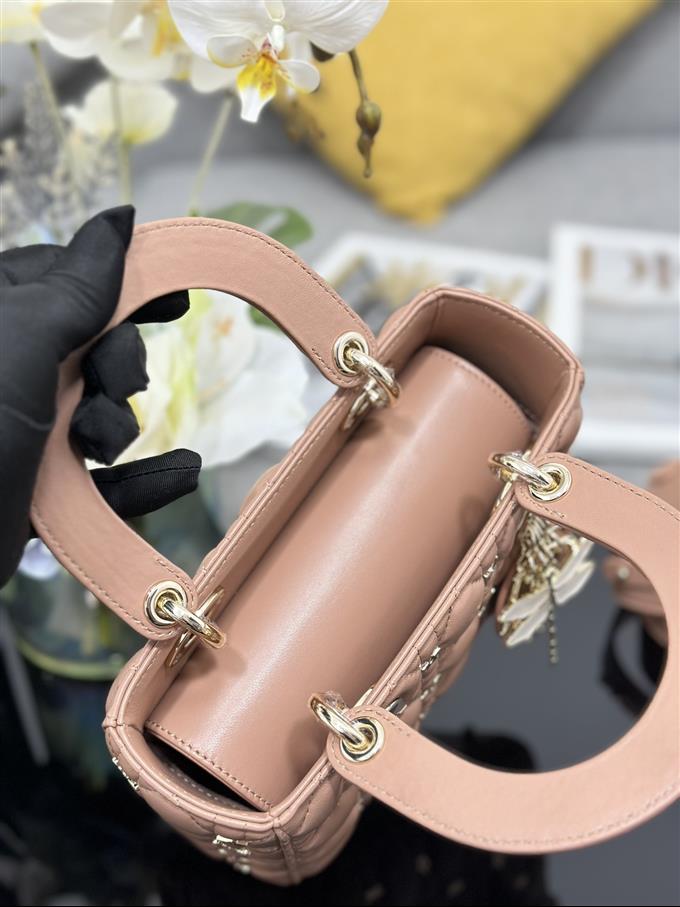 2025228Y920P211616988