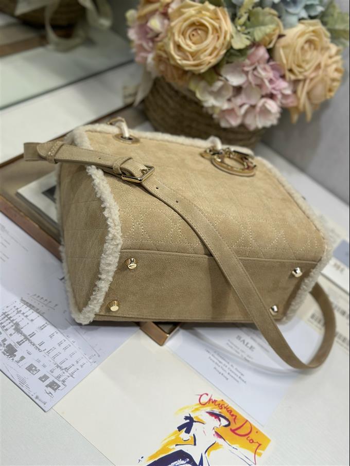 2025228Y950P211617505