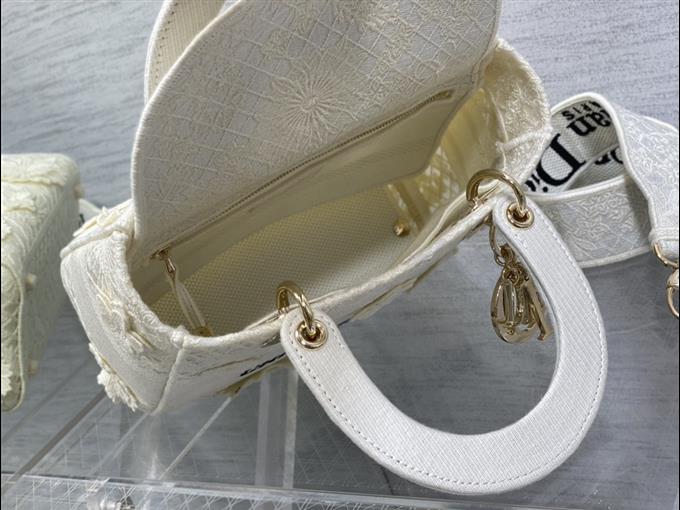 2025228Y650P205720465