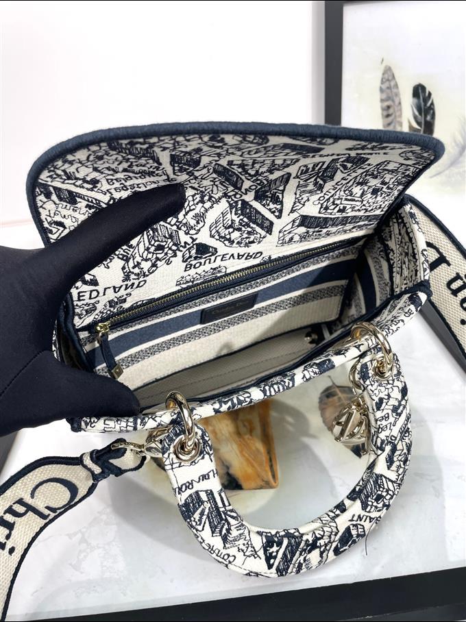 2025228Y650P211337679